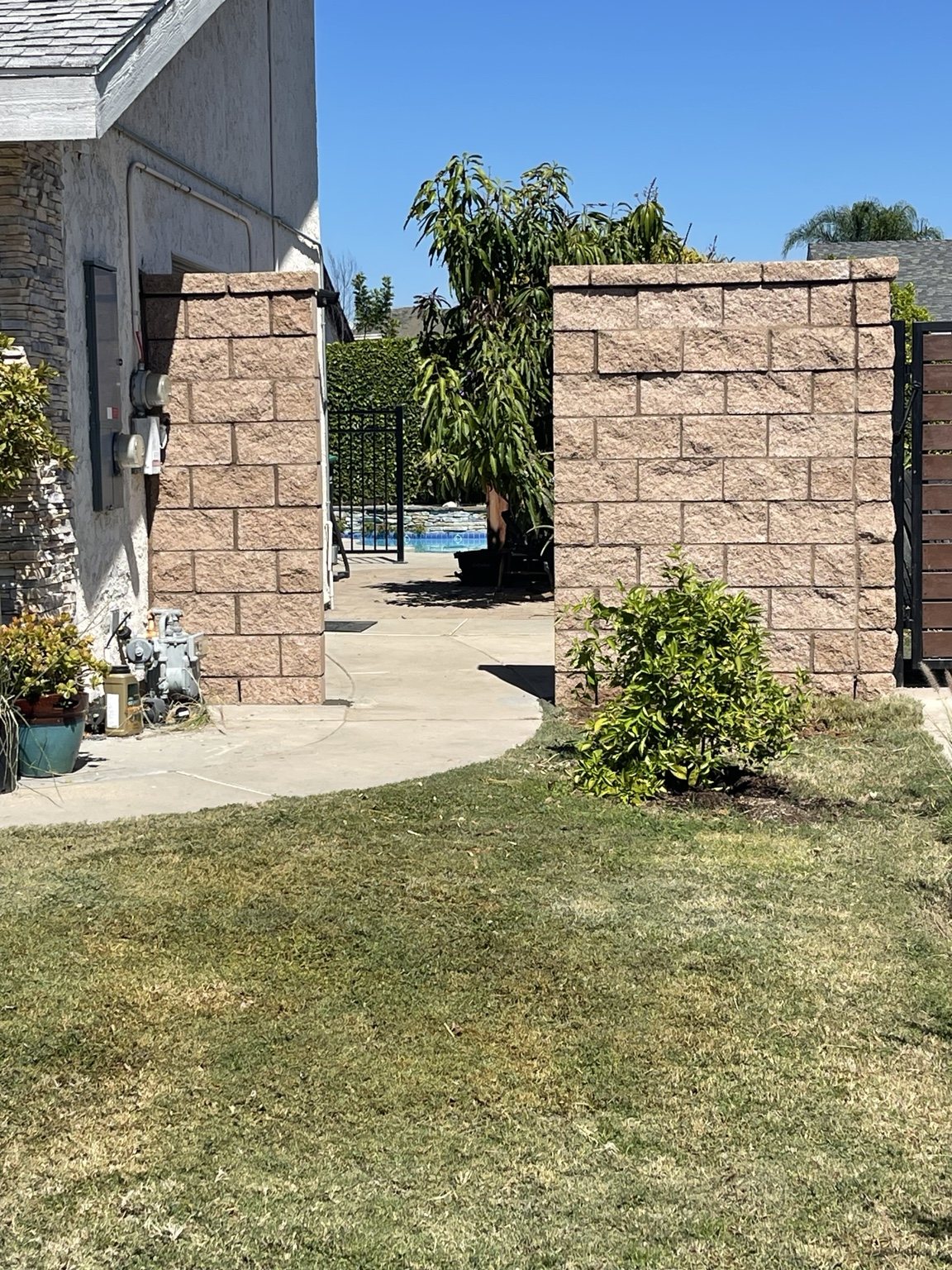 Finished block wall columns by RC Masonry in Santa Ana California